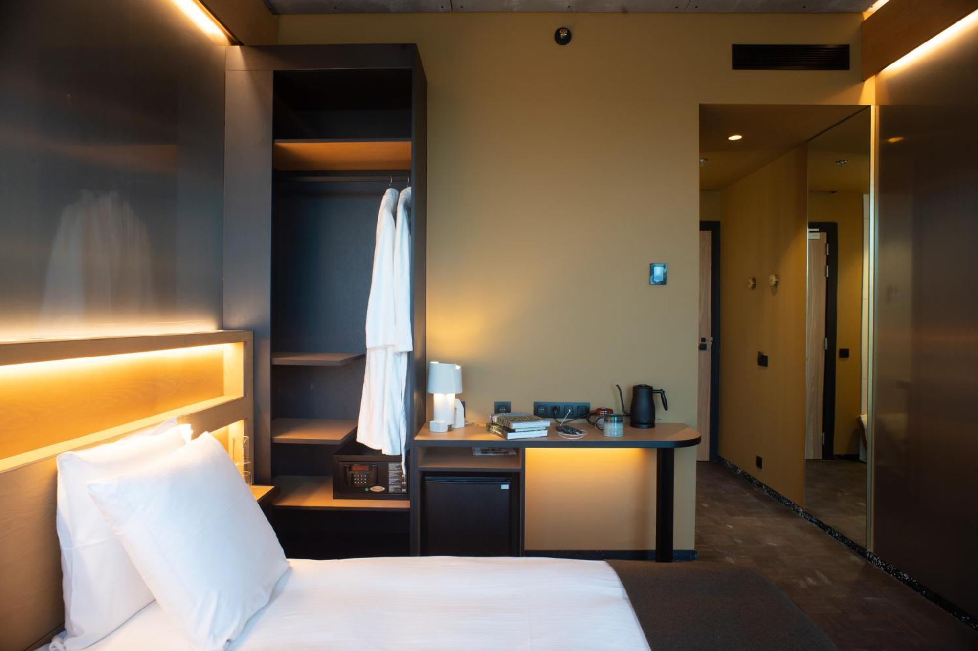 Hotel Mix Brussels --Gym & Wellness For Adults Only-- Auderghem Habitación foto